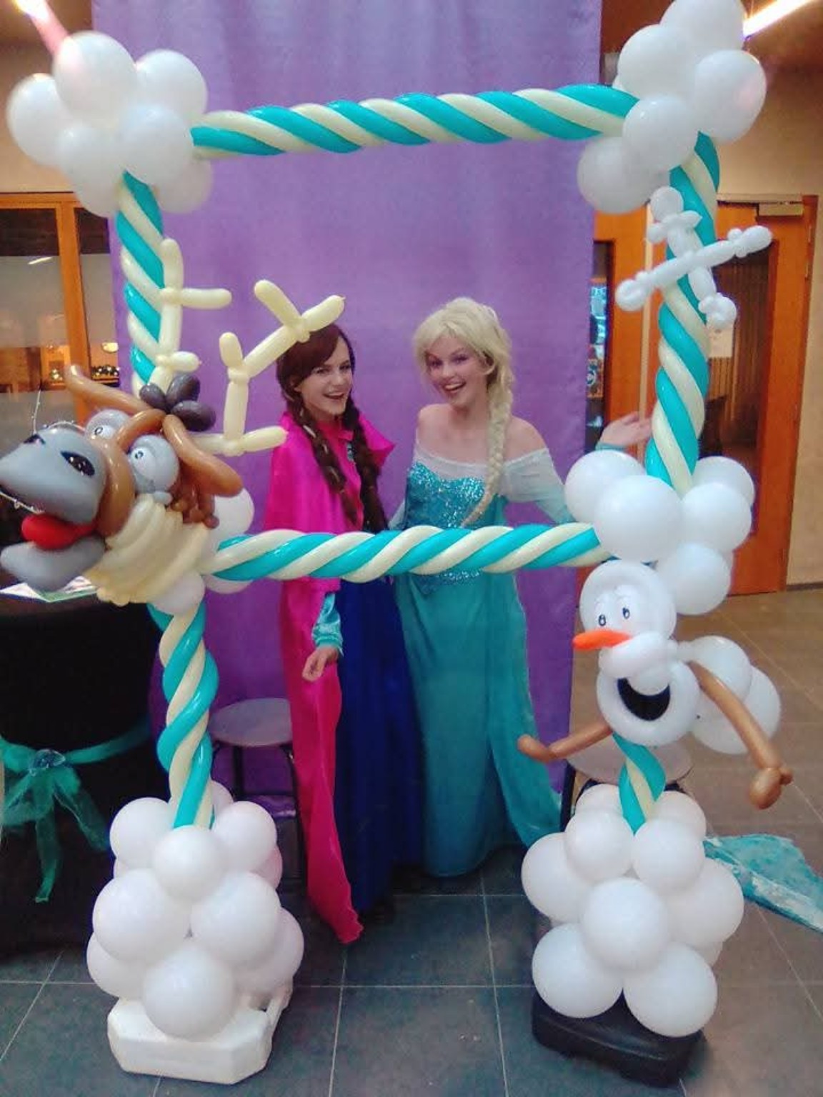 Frozen fotolijst van ballonnen als interactief fotopunt